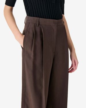 DARK BROWN
