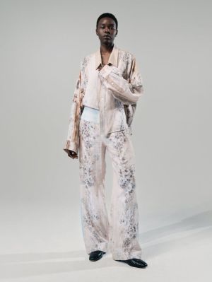  Hélène Decay 